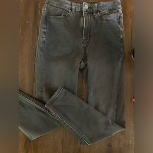 American Eagle size 4 black